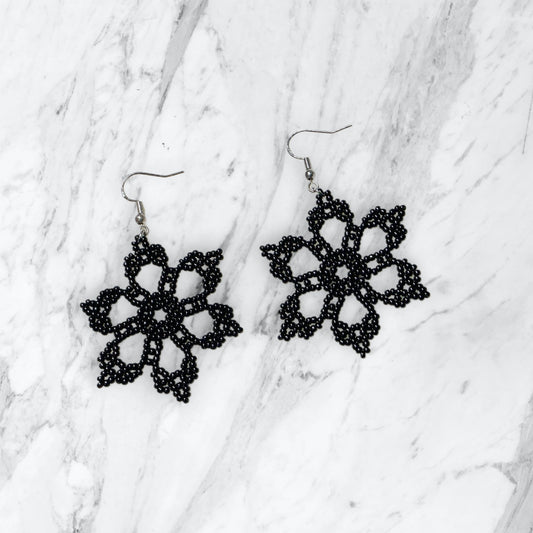 Black Bead Flower Earrings